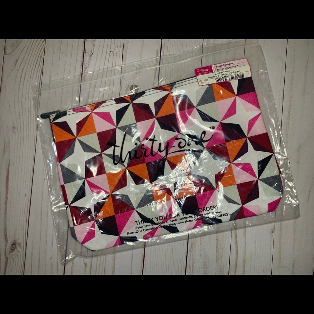 NWT Thirty-one zipper pouch